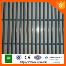Anping Factory direct sale powder coated metal fence equipent